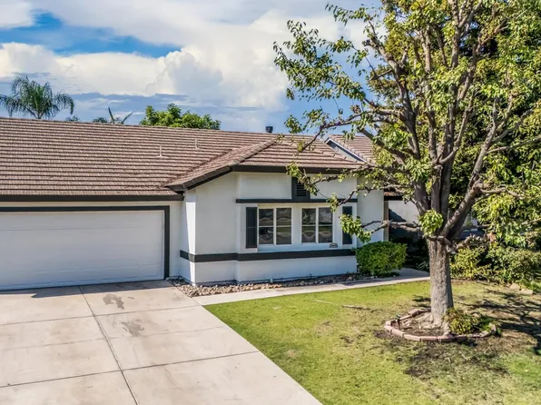 9903 Battersea Park Dr, Bakersfield, CA 93312