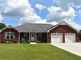 406 Twin Oaks Dr NW, Hartselle, AL 35640