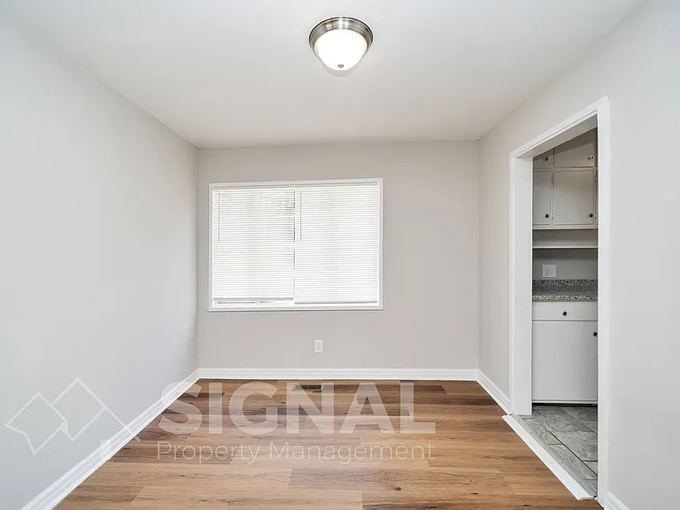 300 Norwood Ave — Photo 6