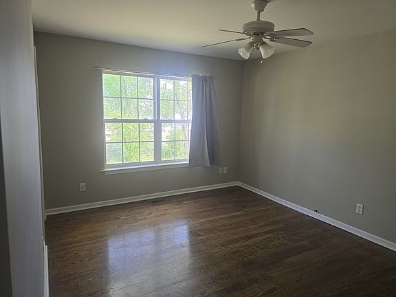 3rd image of 16 Stevenson Rd