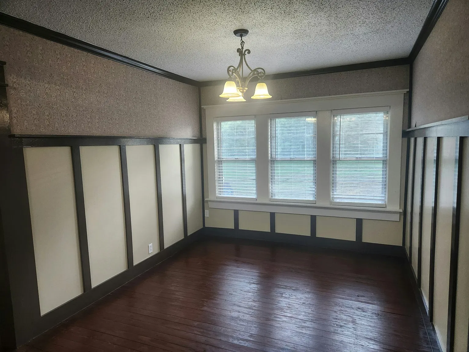 405 Thomas Street — Photo 3