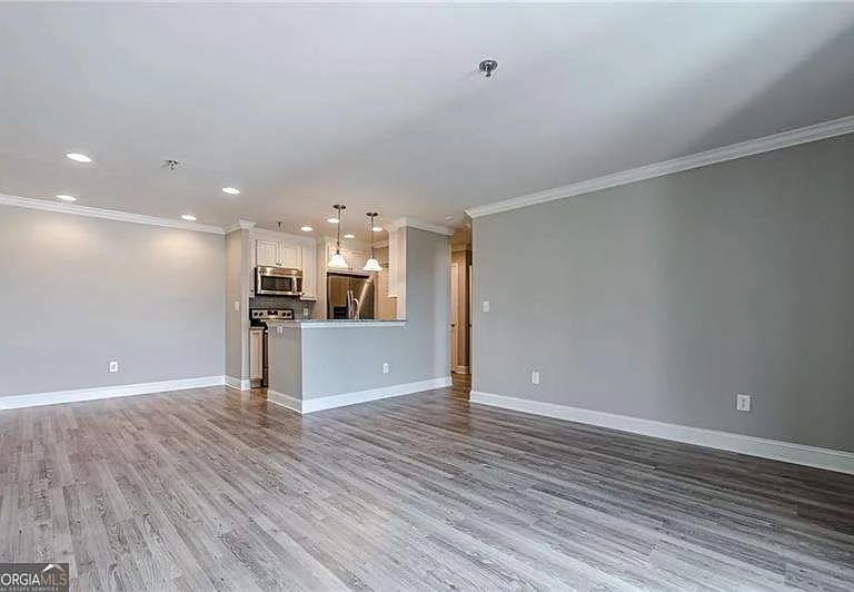 300 Johnson Ferry Rd NE #A610 — Photo 21