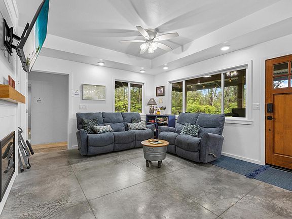 4th image of 11-3083 Kaleponi Rd