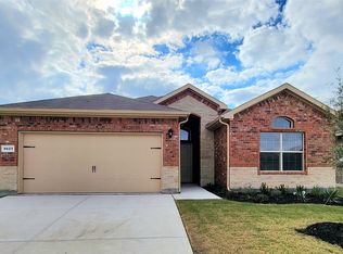 9621 New Bern Dr, Fort Worth, TX 76108