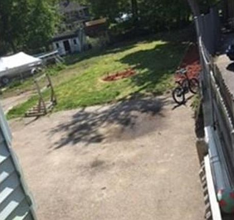5th image of 13 Forest Avenue Ct