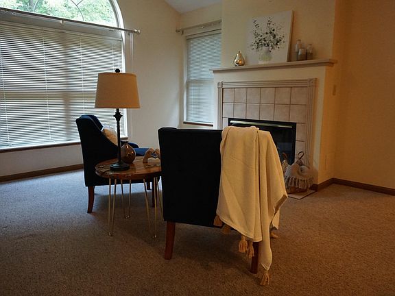 5th image of 8215 River Park Way