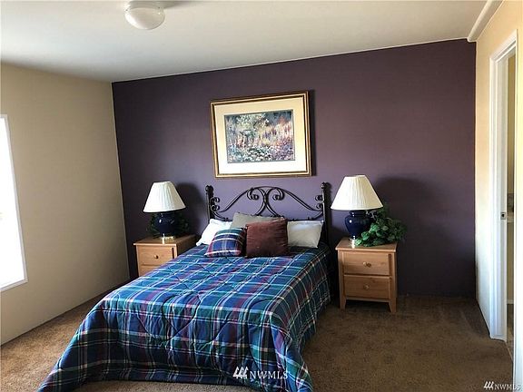5th image of 40 E Ketron Pl E