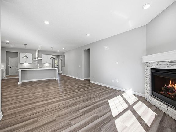 5th image of 6750 Black Oak Ln
