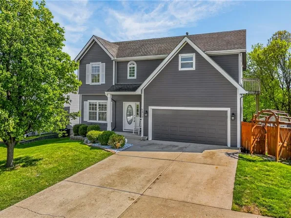 817 Homestead St, Leavenworth, KS 66048