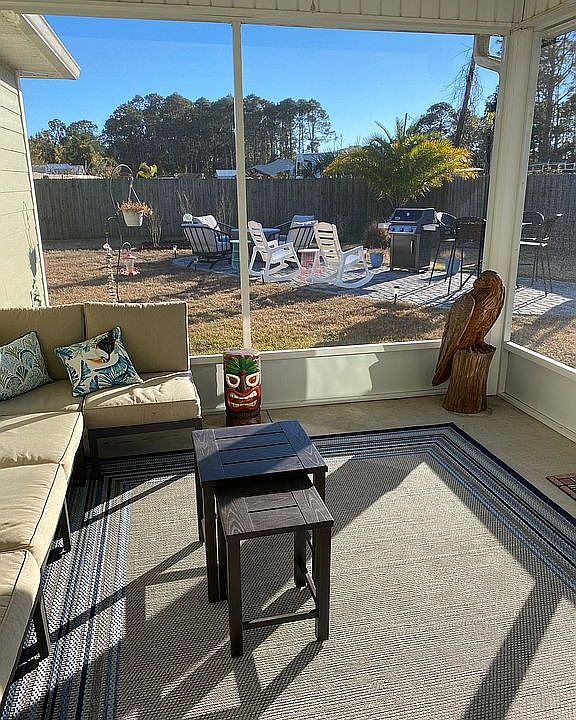 Screened in porch