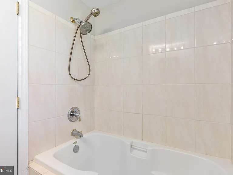 6903 Friendship Rd — Photo 18
