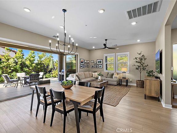 3rd image of 230 Sunrise Rd