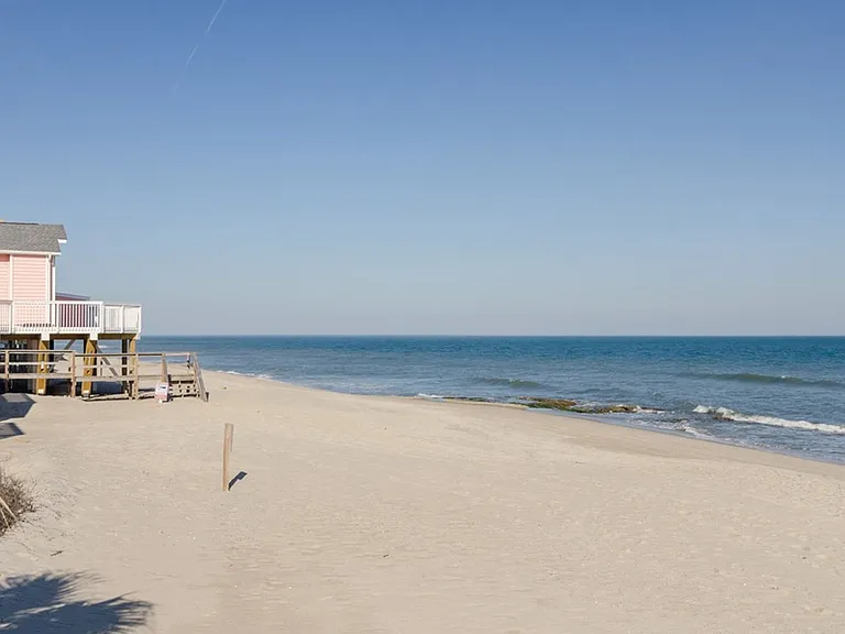 2102B Surfrider Ct — Photo 44