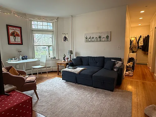 1871 Beacon St #4 Photo 1