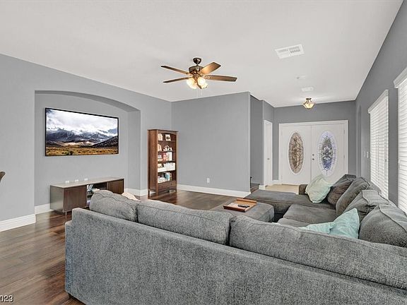 5th image of 6033 Sea Cliff Cove St