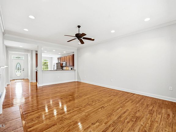 5th image of 507 Trillium Trl Unit 23