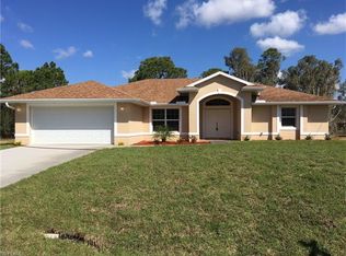 2718 42nd St SW, Lehigh Acres, FL 33976