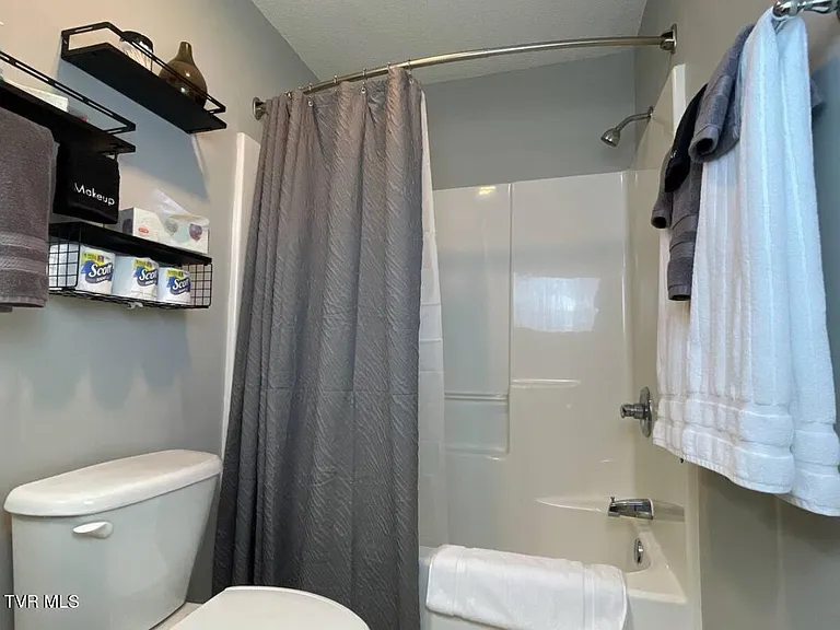 169 E Grand Ave #300 — Photo 24
