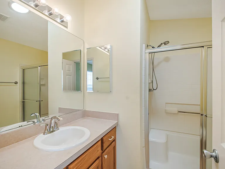 2454 Southern Oak St — Photo 22