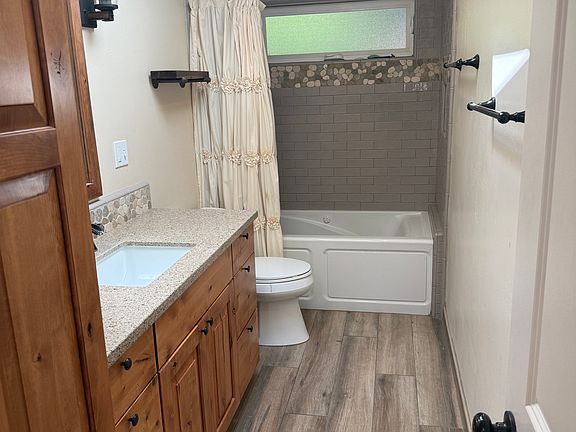 4th image of 238 Campus Dr