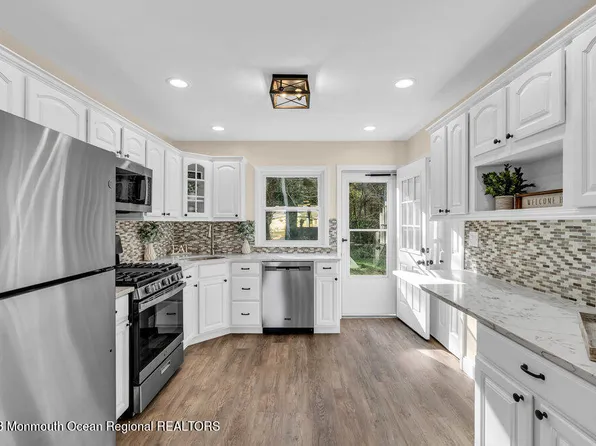 37 River Edge Drive, Brick, NJ 08724