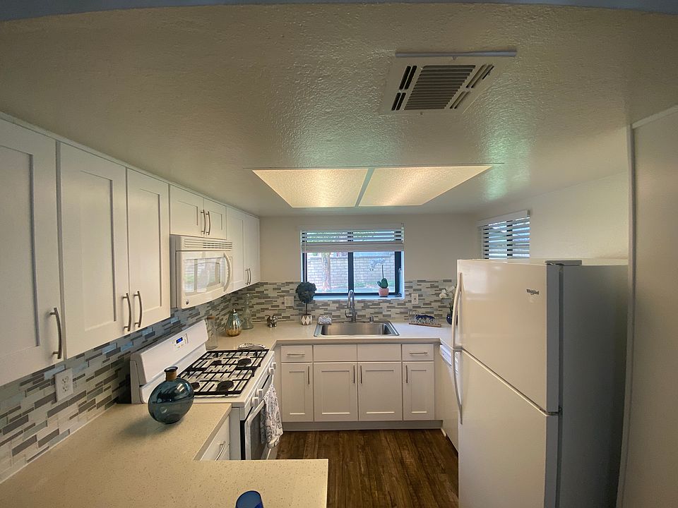 1st image of 8324 Vineyard Ave APT E