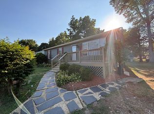 948 Green Ridge Dr, Richmond, VA 23225