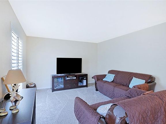 4th image of 2045 Coronet Ln