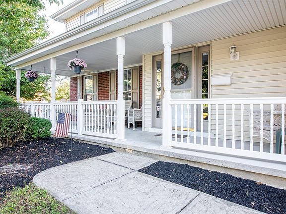 4th image of 162 Etta Ave