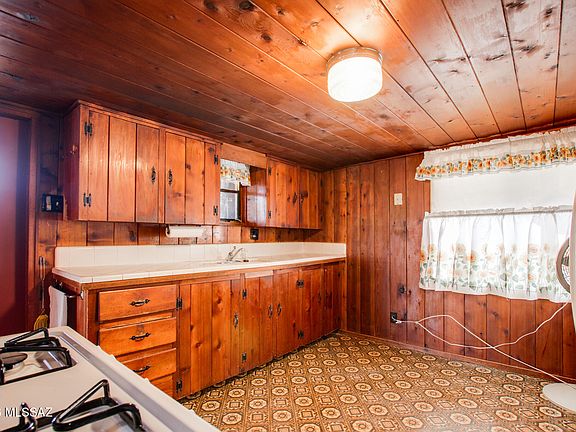 4th image of 1749 W Higgins Ln
