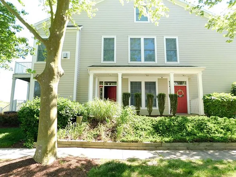 81 October Glory Ave #A — Photo 15