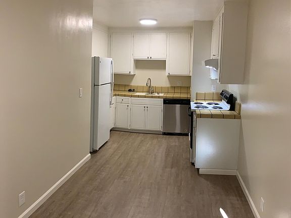 2nd image of 583 Kiely Blvd APT 2