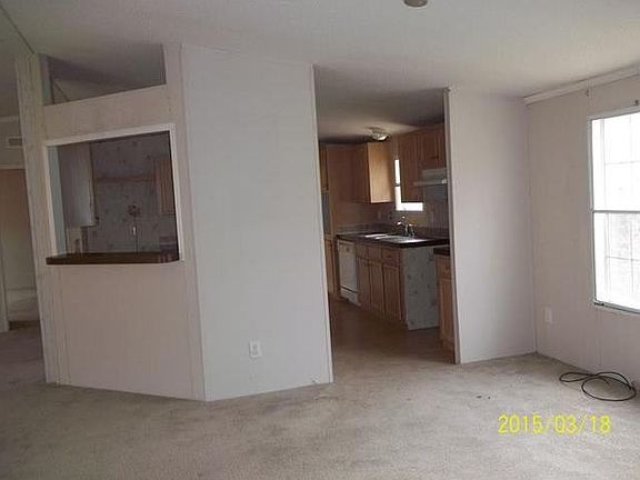 5th image of 186 Surrey Ct
