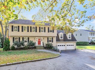 15 Blackberry Rd, Trumbull, CT 06611