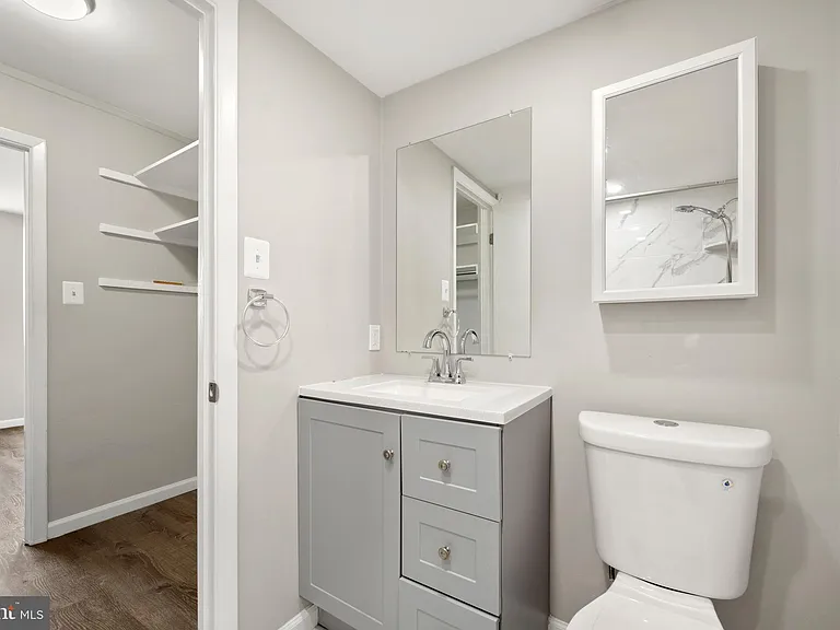 5353 Columbia Pike #607 — Photo 21