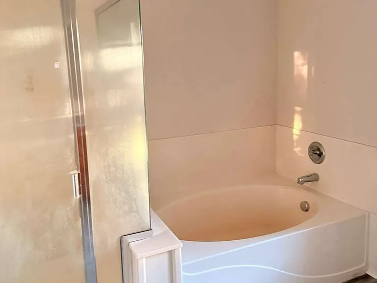 Tub & Shower