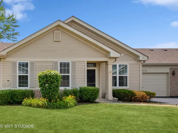 16410 Crescent Lake Dr #16410, Crest Hill, IL 60403