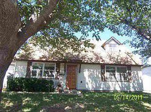2nd image of 1621 Deer Park Way