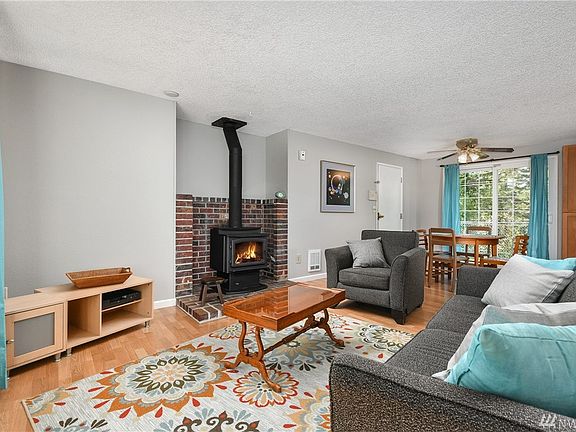 4th image of 42208 SE 167th St