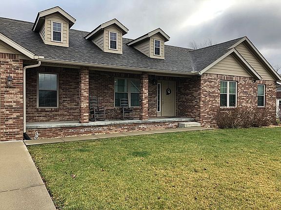 2nd image of 714 S Weatherby Ct
