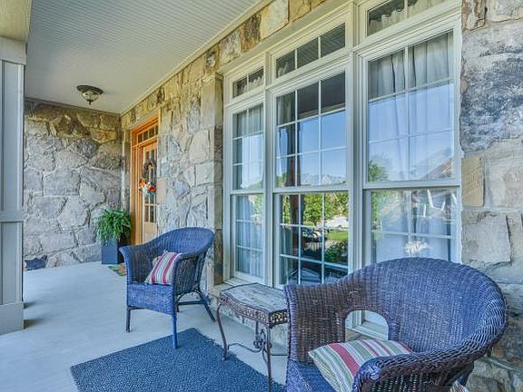 3rd image of 2415 Crescent Lake Dr