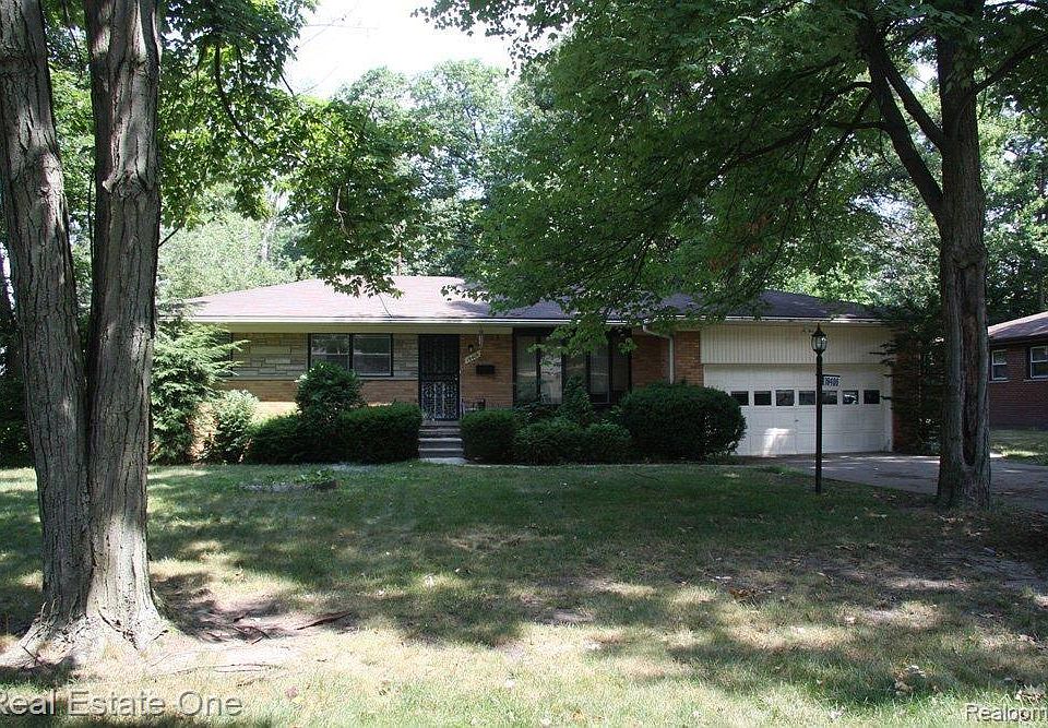 1st image of 19406 Greenwald Dr