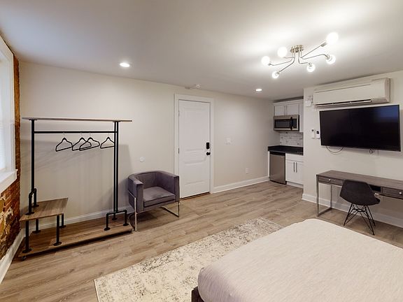 4th image of 411 Orange St #1B-0