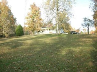 1262 Morgantown Rd, Whitesville, KY 42378