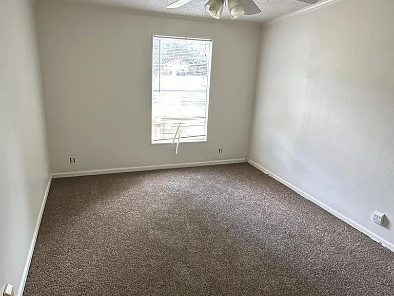 15710 Cypress Garden Dr — Photo 9