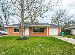 9427 Springmont Dr, Houston, TX 77080