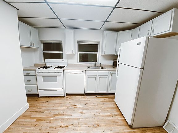 2nd image of 114 S 17th St #2