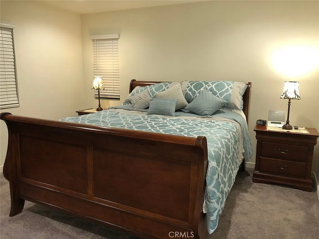 3 bed, 2.5 bath, 1733 sqft, $2,950 — Photo 4