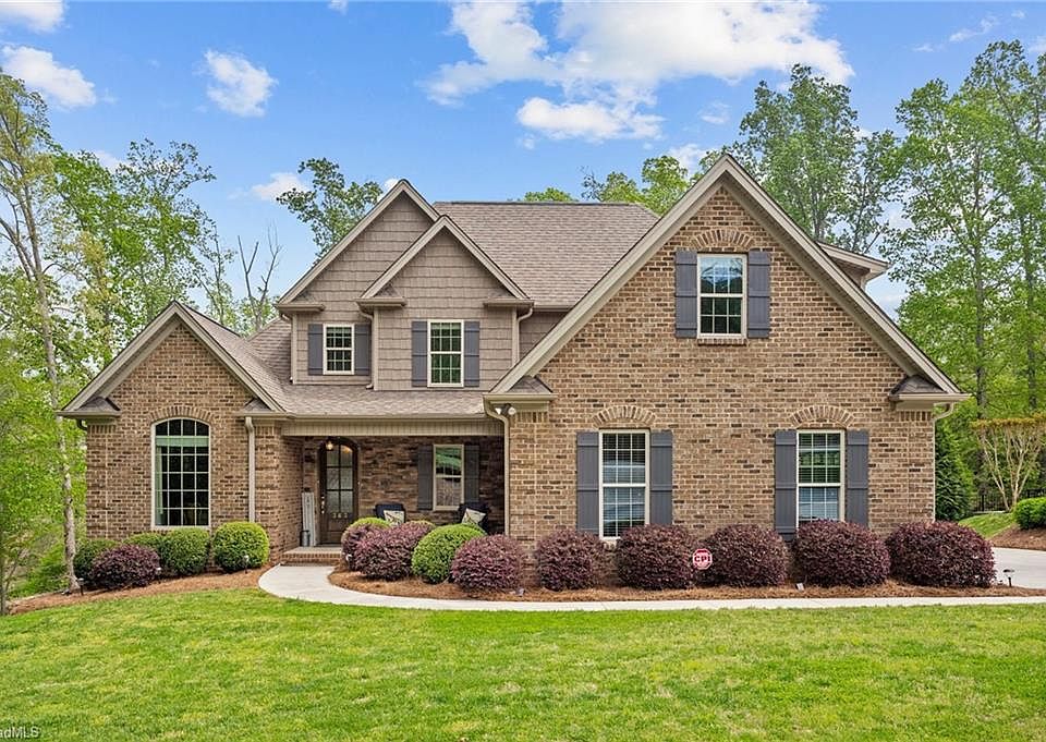 1st image of 363 Riverwood Dr