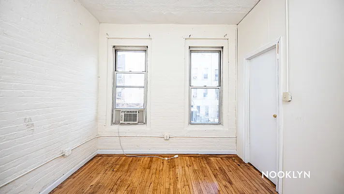 Rented by Nooklyn NYC LLC | media 32